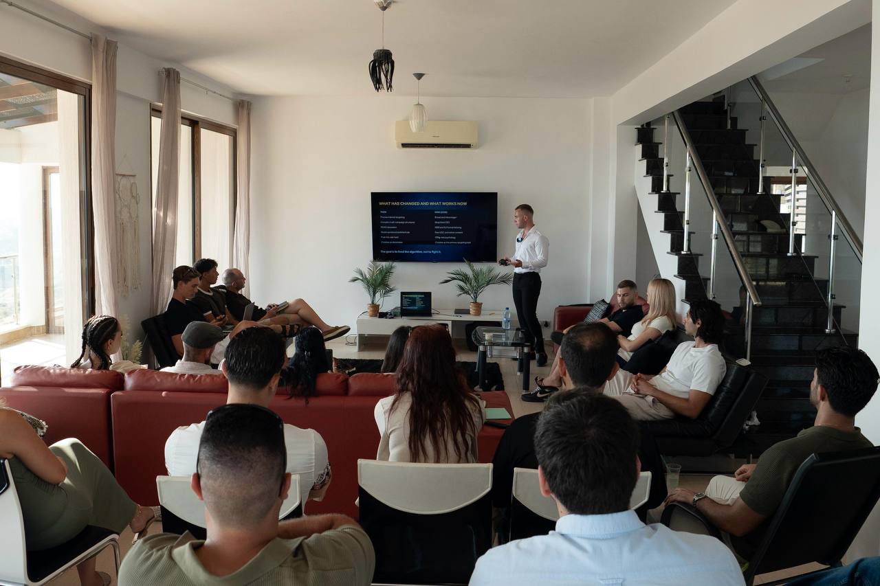 E-commerce community event